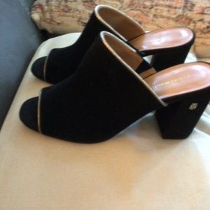 Tommy Hilfiger like brand new very sharp shoes